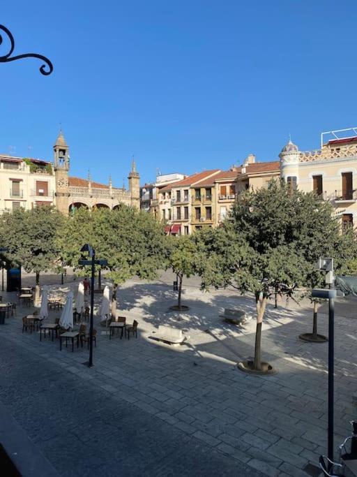 Lovely 2 Bedrooms Apartment Main Square Plasencia Eksteriør bilde