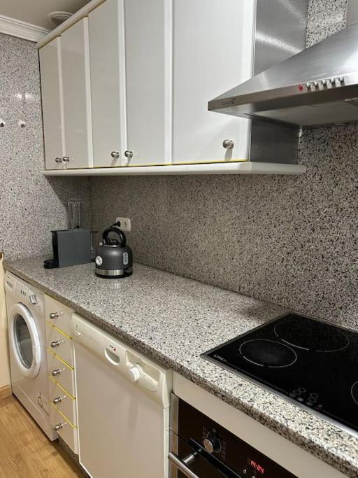 Lovely 2 Bedrooms Apartment Main Square Plasencia Eksteriør bilde