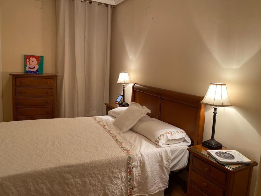 Lovely 2 Bedrooms Apartment Main Square Plasencia Eksteriør bilde